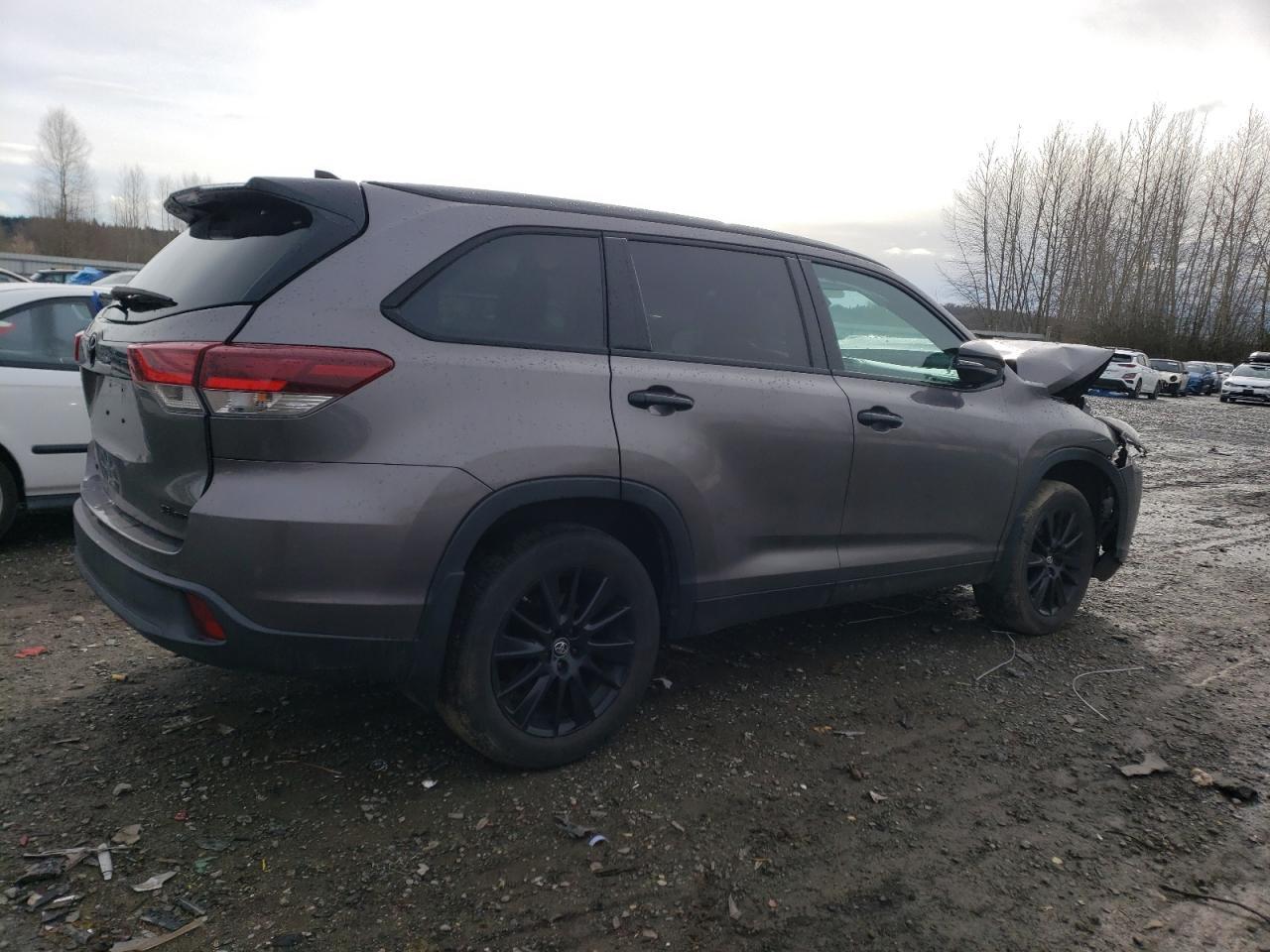2019 TOYOTA HIGHLANDER - Фото 3