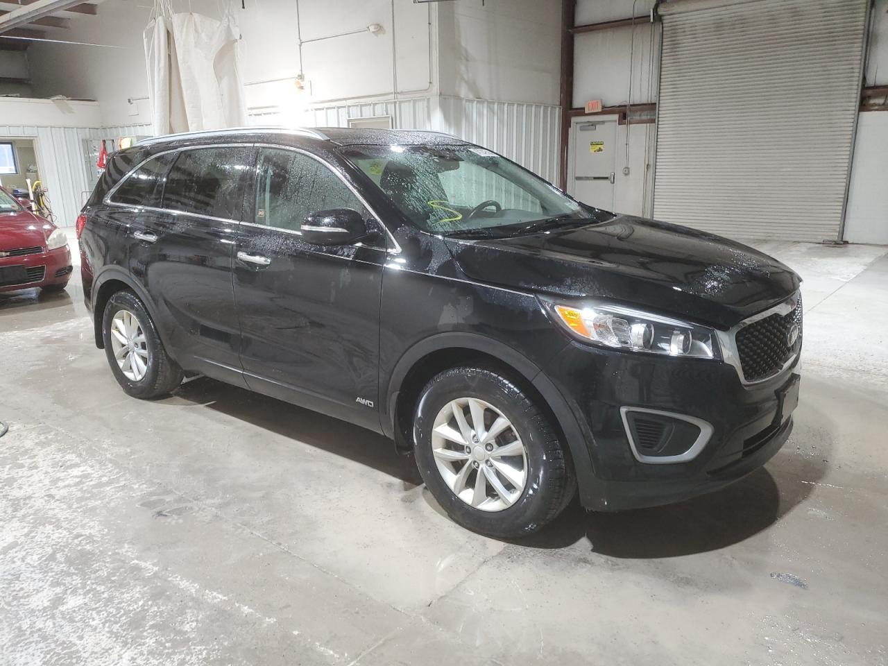 2016 KIA SORENTO LX - Image 4