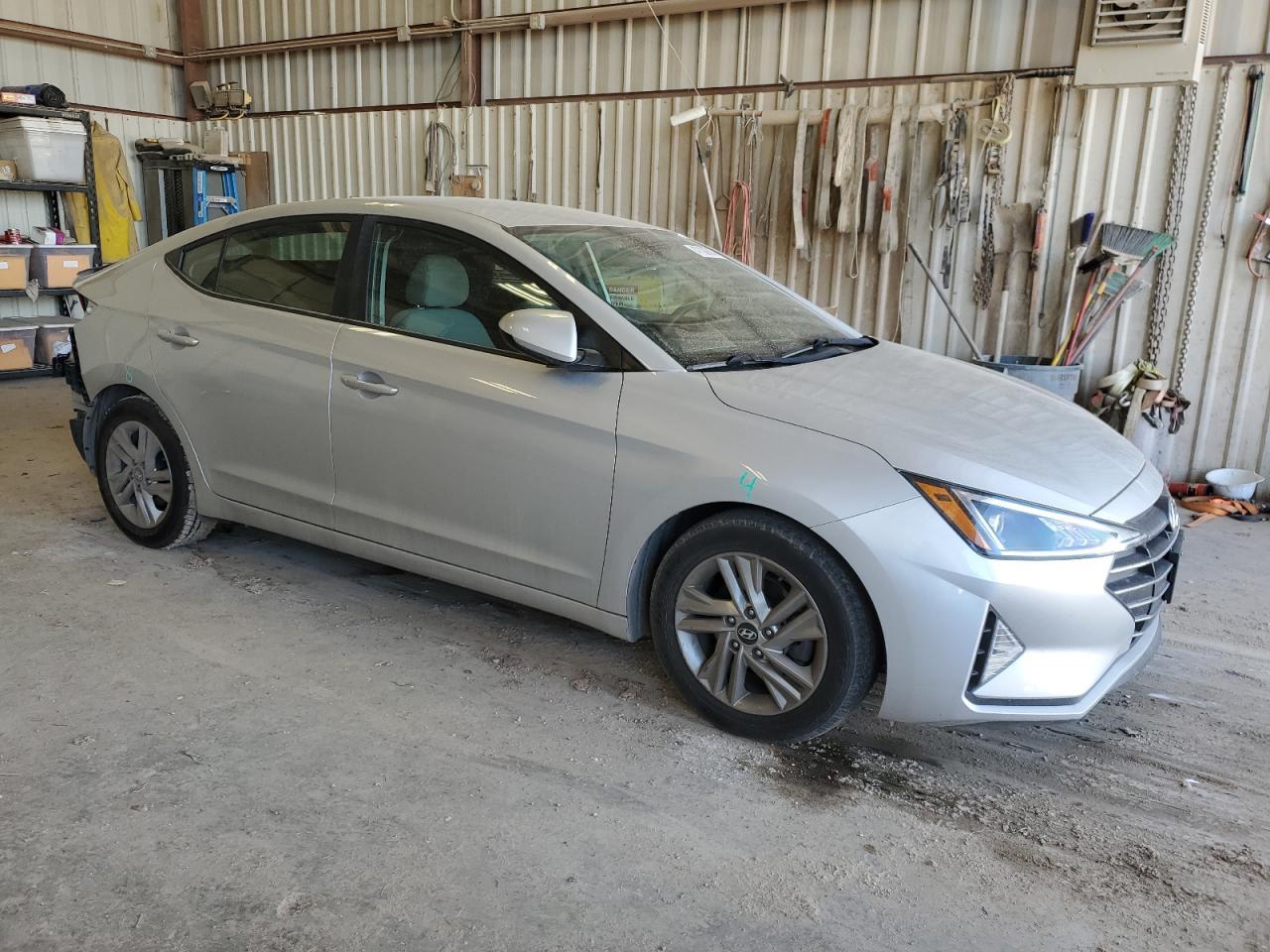 2019 HYUNDAI ELANTRA SE - Фото 4