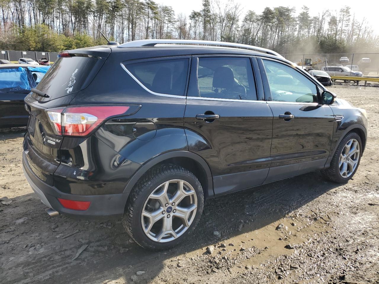 2017 FORD ESCAPE TIT - Image 3