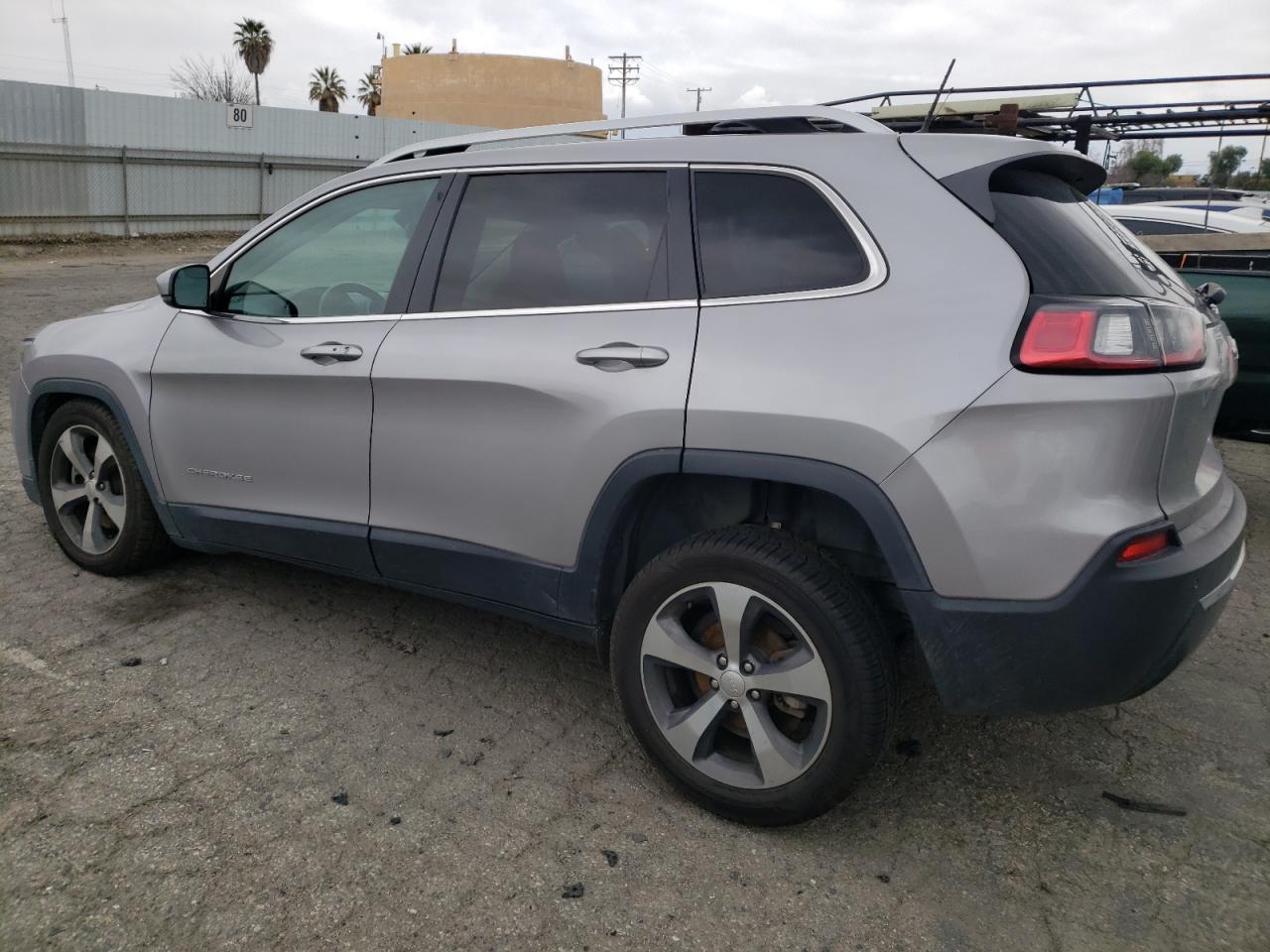 2019 JEEP CHEROKEE L - Image 2