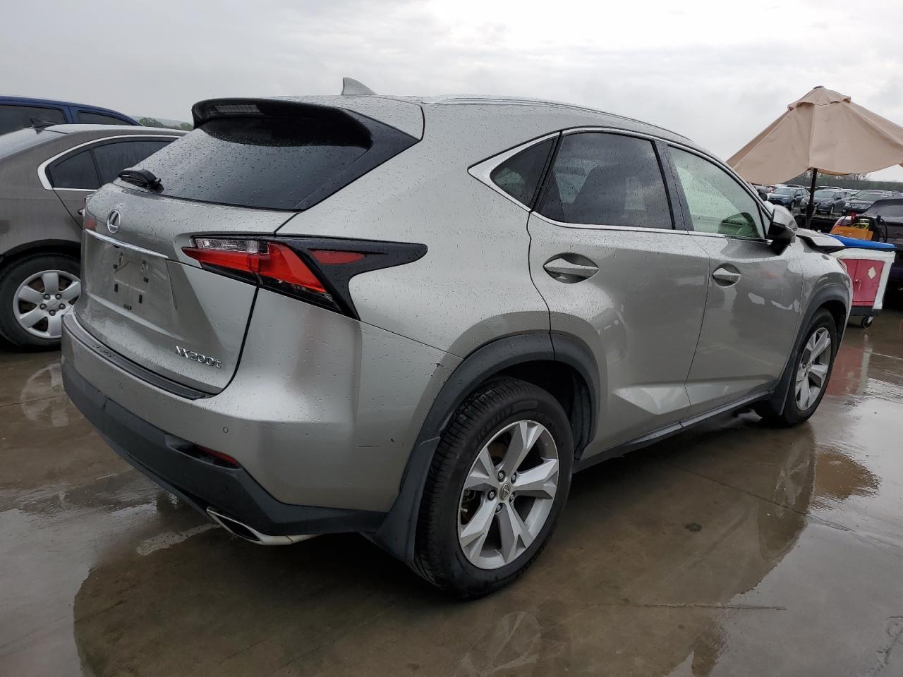 2017 LEXUS NX 200T BA - Фото 3
