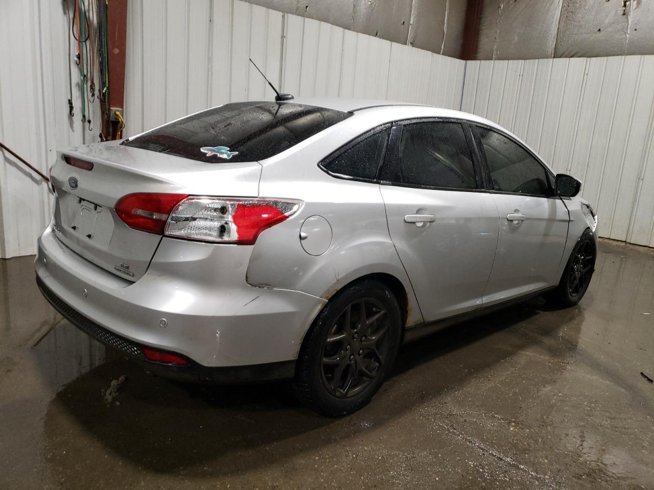 2016 FORD FOCUS SE - Image 3