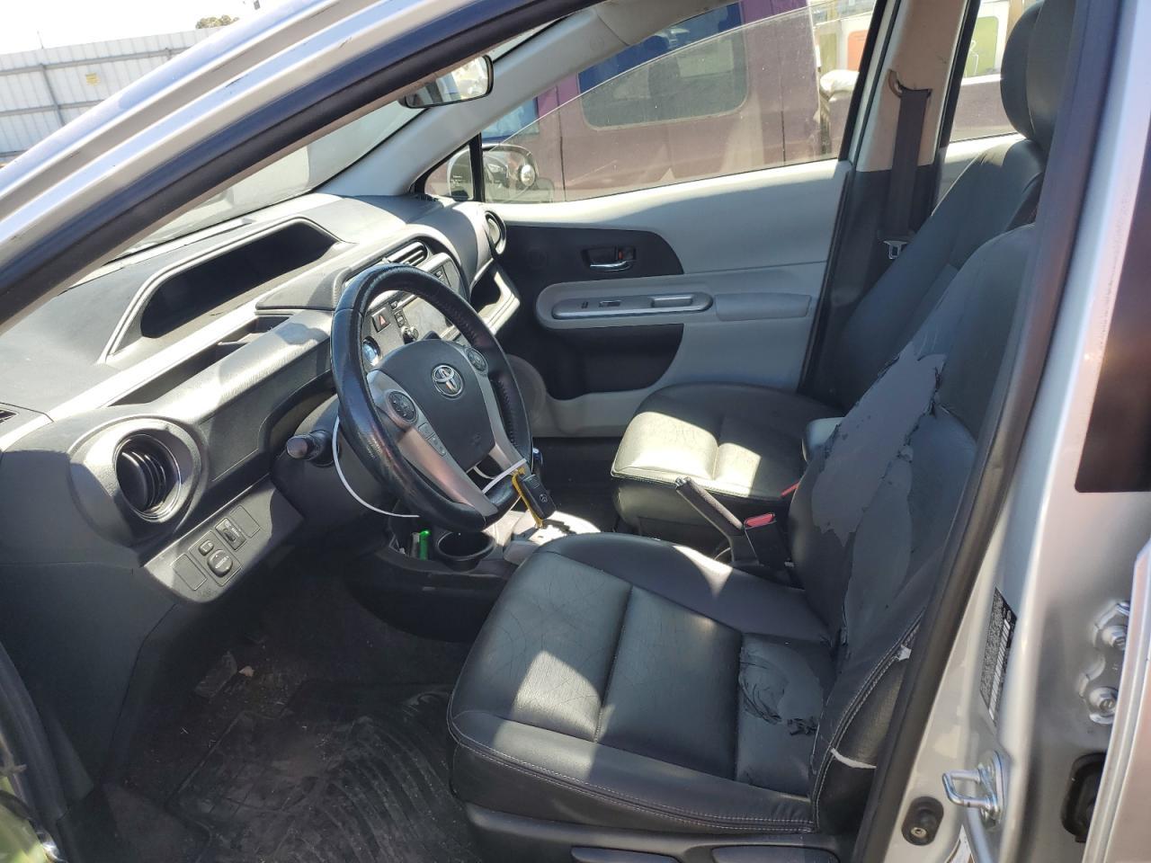 2013 TOYOTA PRIUS C - Image 7
