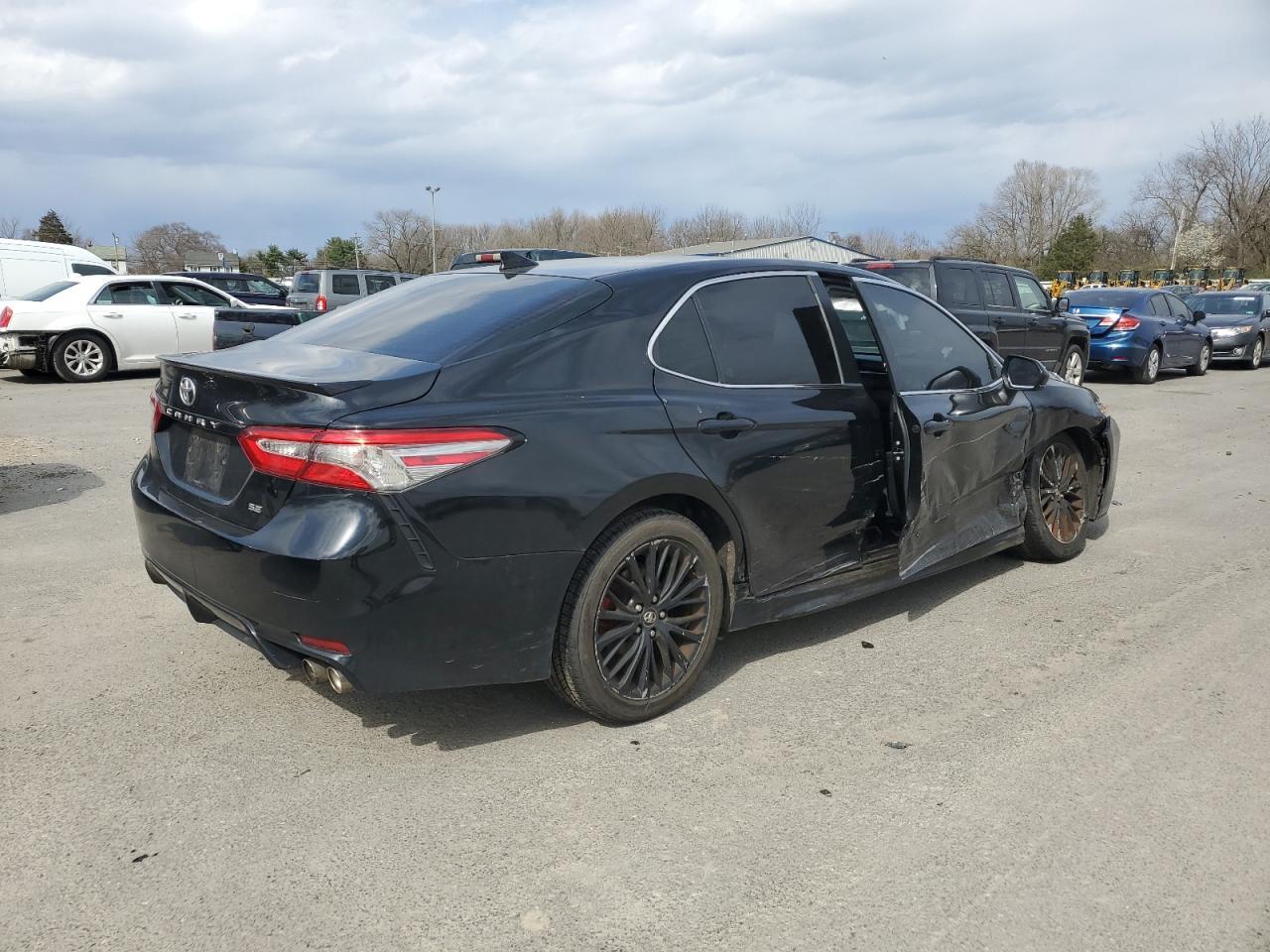 2019 TOYOTA CAMRY L - Image 3