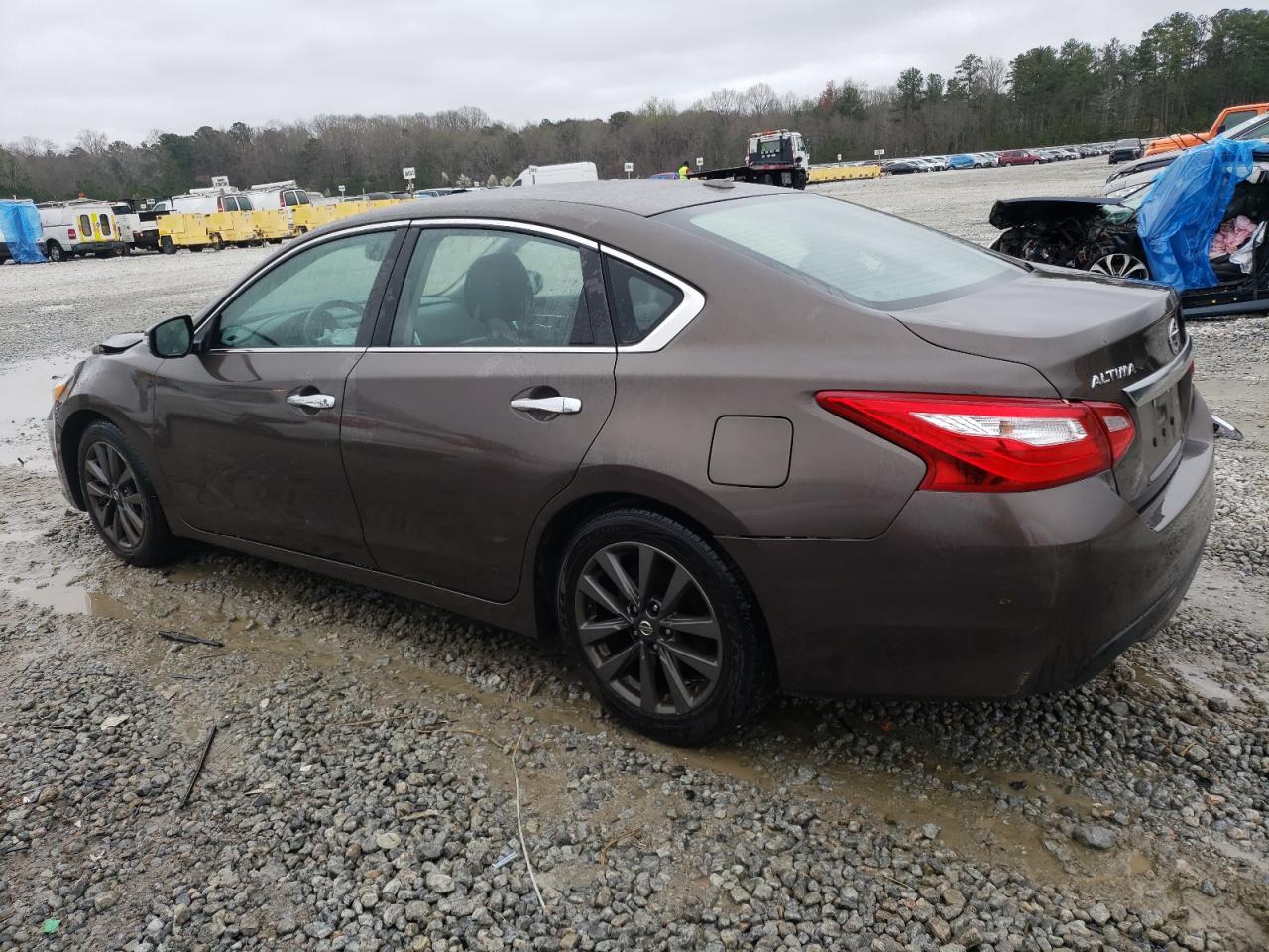 2017 NISSAN ALTIMA 2.5 - Фото 2