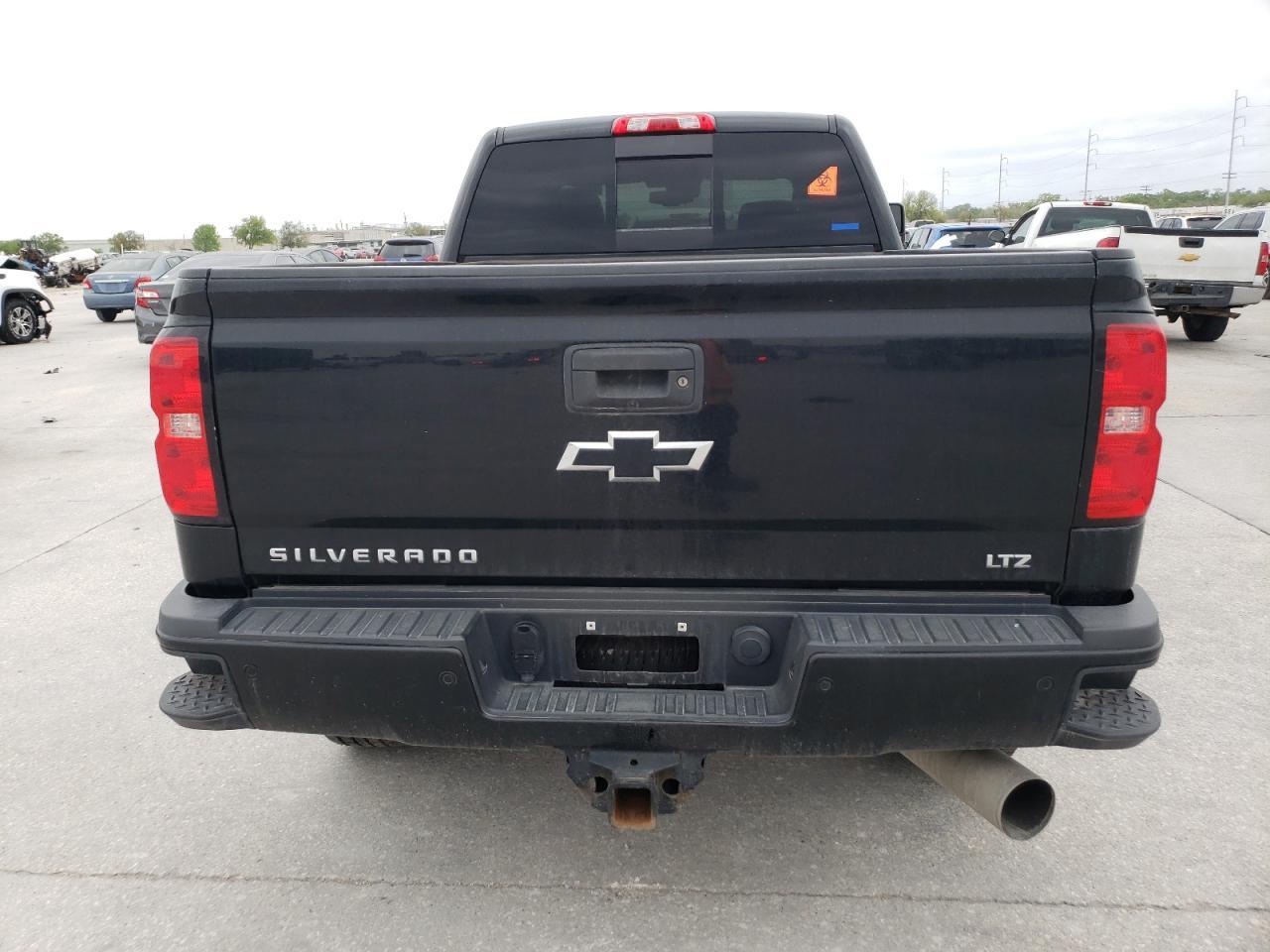 2017 CHEVROLET SILVERADO - Image 6