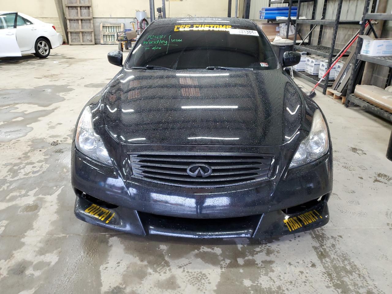 2011 INFINITI G37 - Image 5