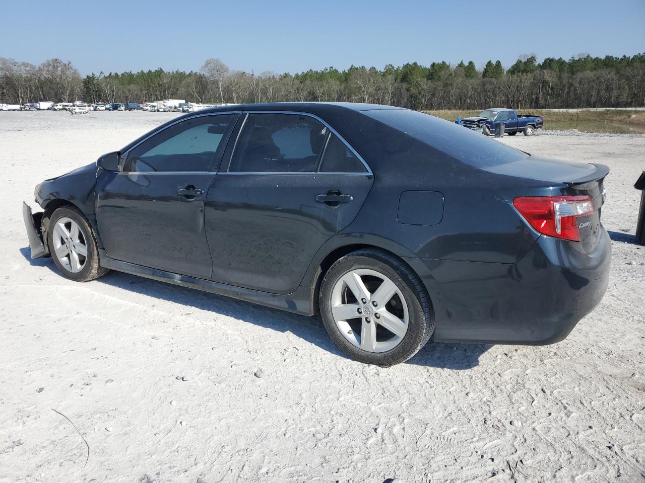 2014 TOYOTA CAMRY L - Image 2
