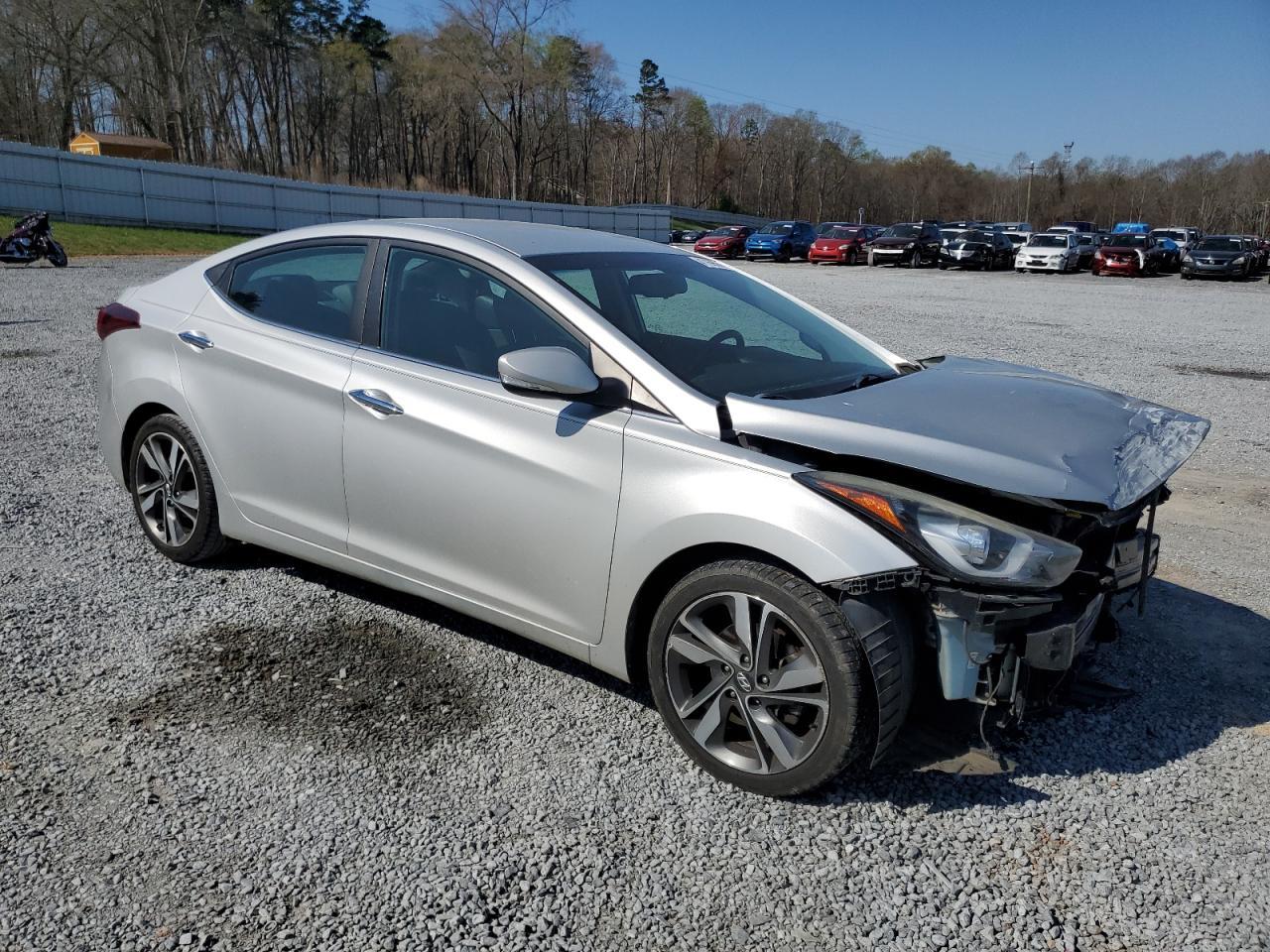 2015 HYUNDAI ELANTRA SE - Фото 4