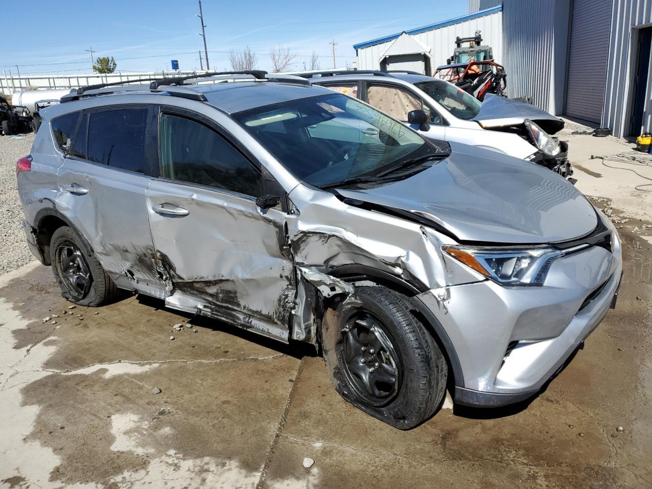 2018 TOYOTA RAV4 LE - Image 4