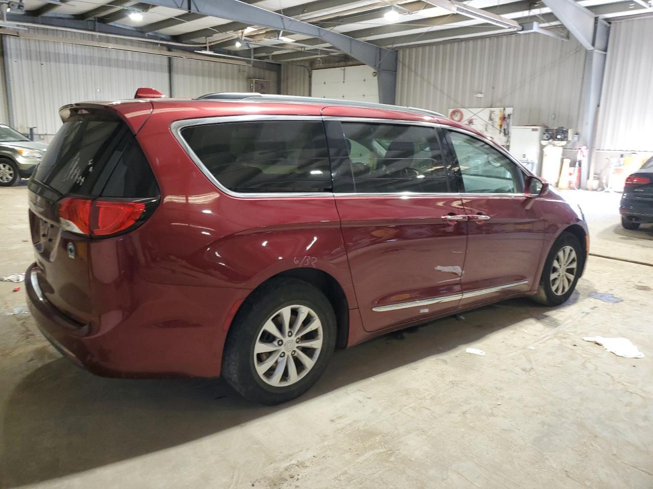 2017 CHRYSLER PACIFICA T - Image 3