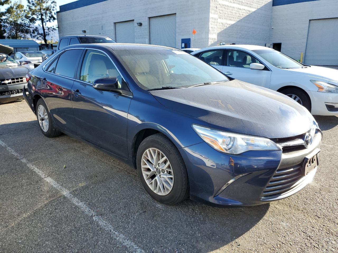 2016 TOYOTA CAMRY LE - Image 4