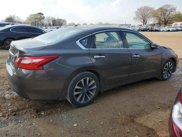 2017 Nissan Altima 2.5 - Image 3