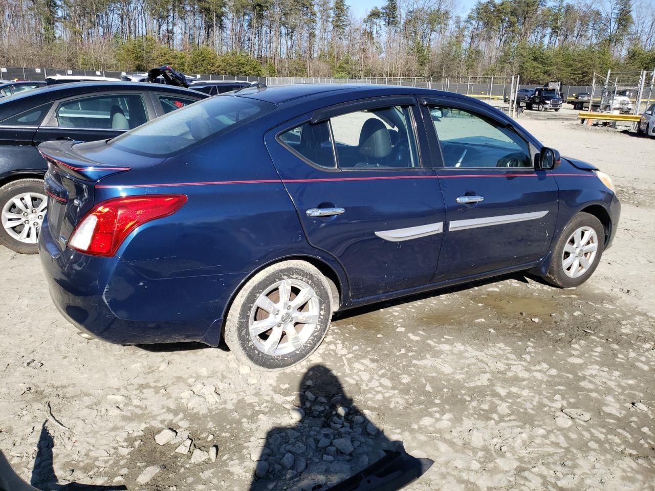 2014 NISSAN VERSA S - Фото 3