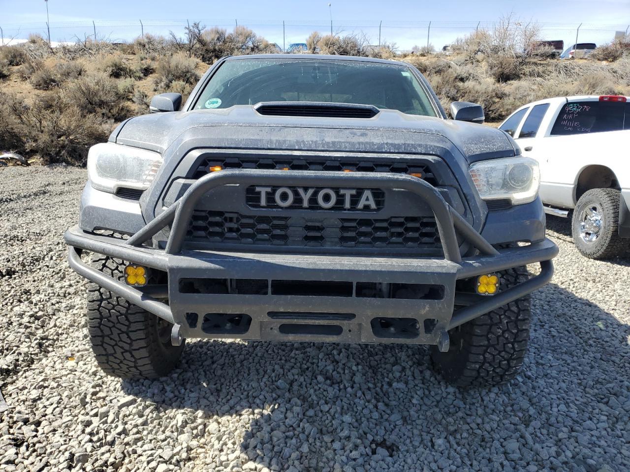2017 TOYOTA TACOMA DOU - Фото 5