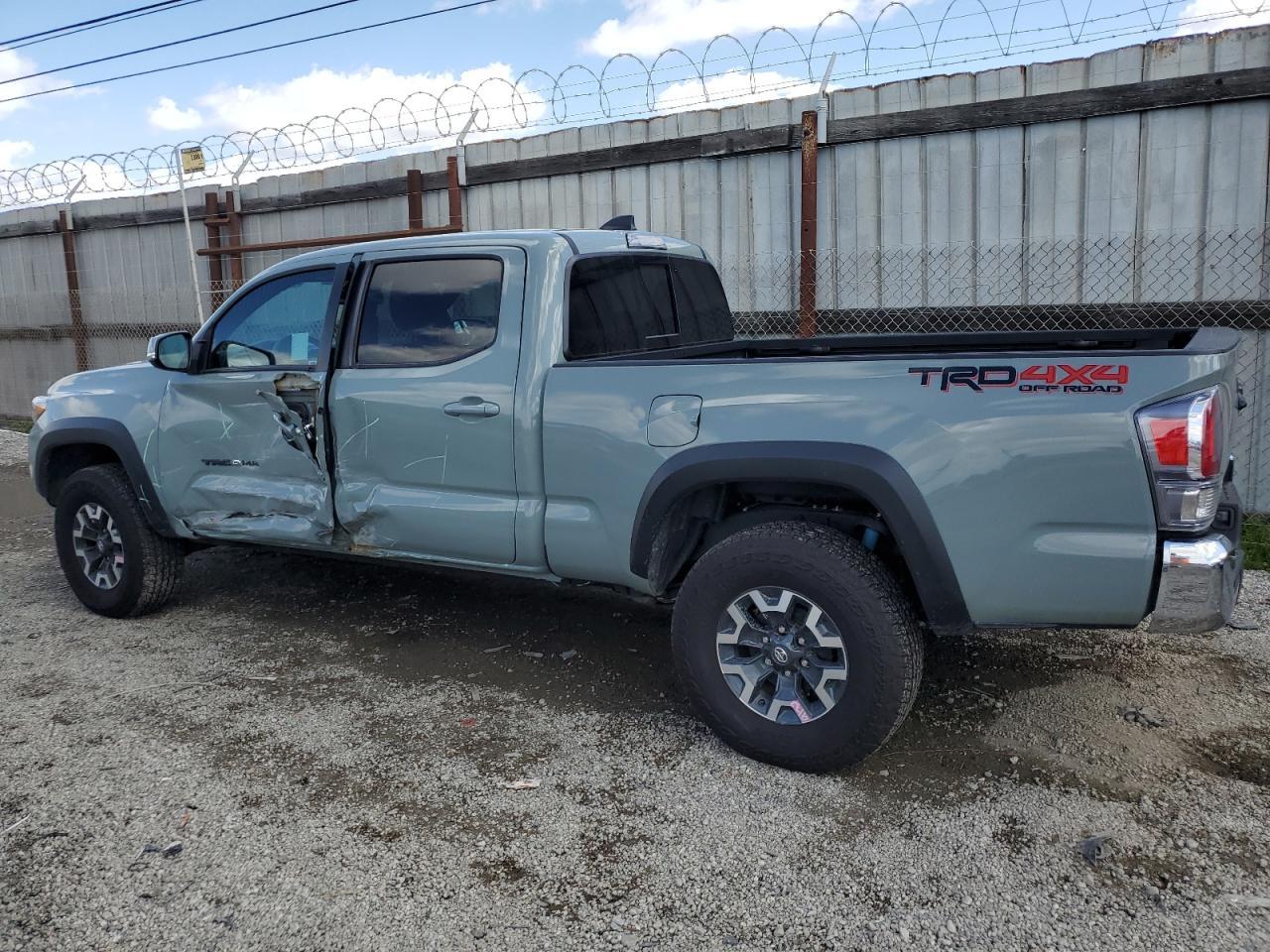 2023 TOYOTA TACOMA DOU - Фото 2