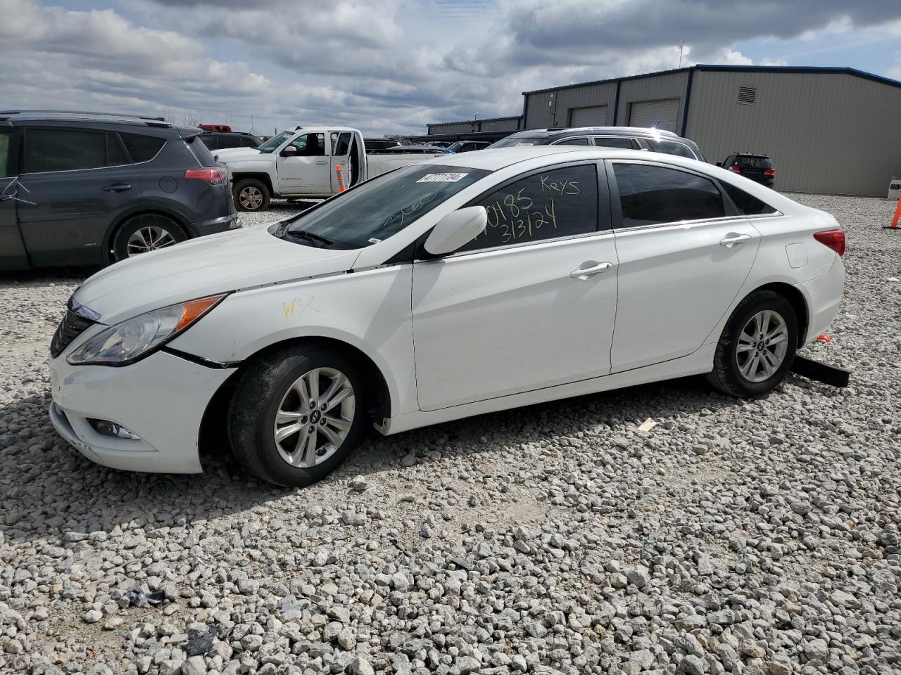 2013 HYUNDAI SONATA GLS