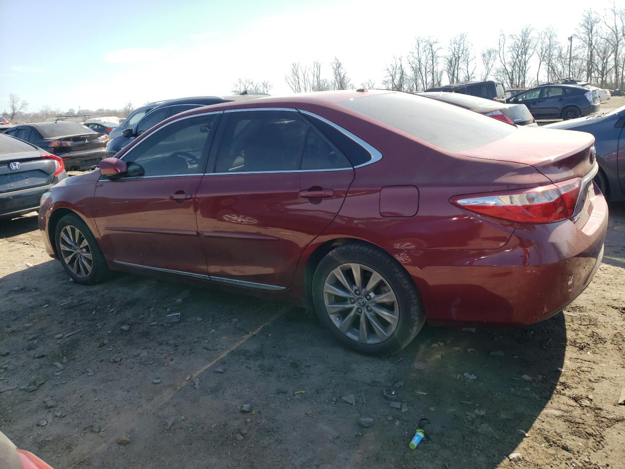 2017 TOYOTA CAMRY LE - Фото 2