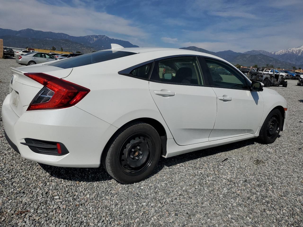 2018 HONDA CIVIC EX - Image 3
