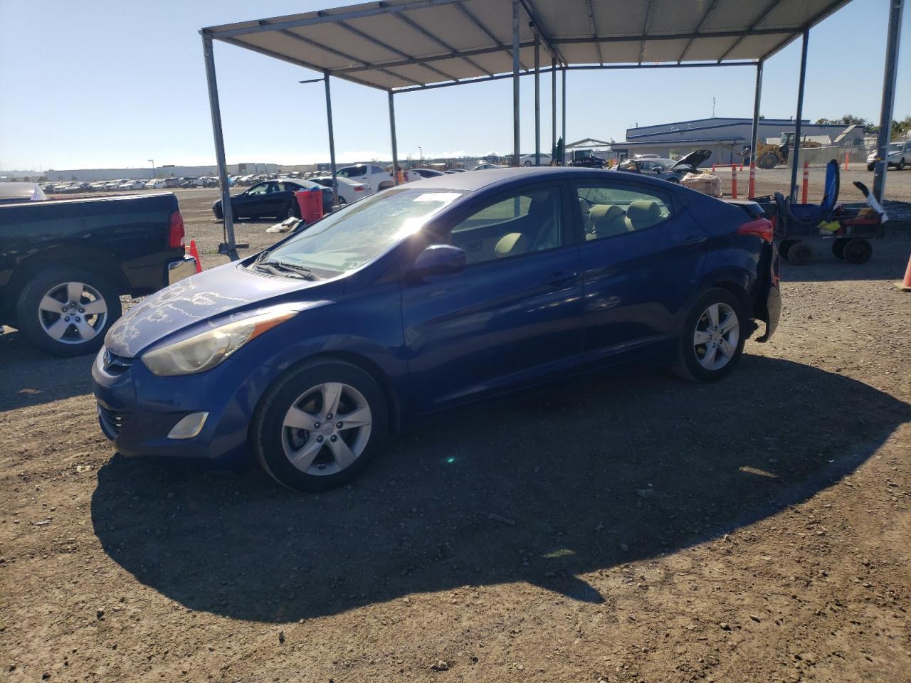 2013 HYUNDAI ELANTRA GL