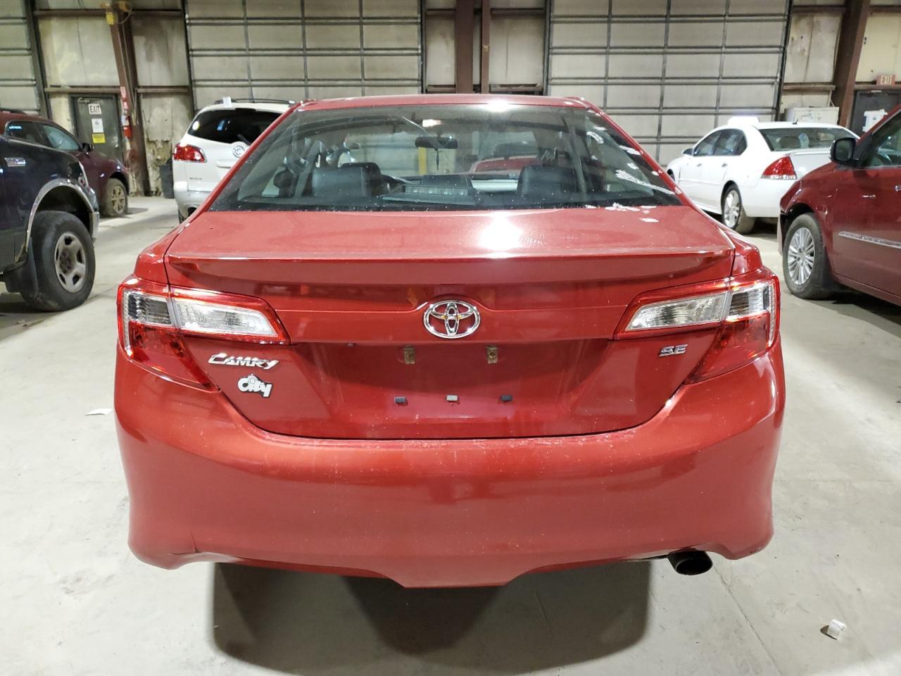 2014 TOYOTA CAMRY L - Фото 6