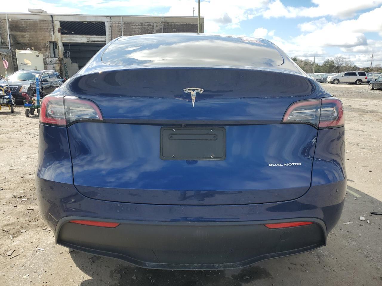 2023 TESLA MODEL Y - Фото 6