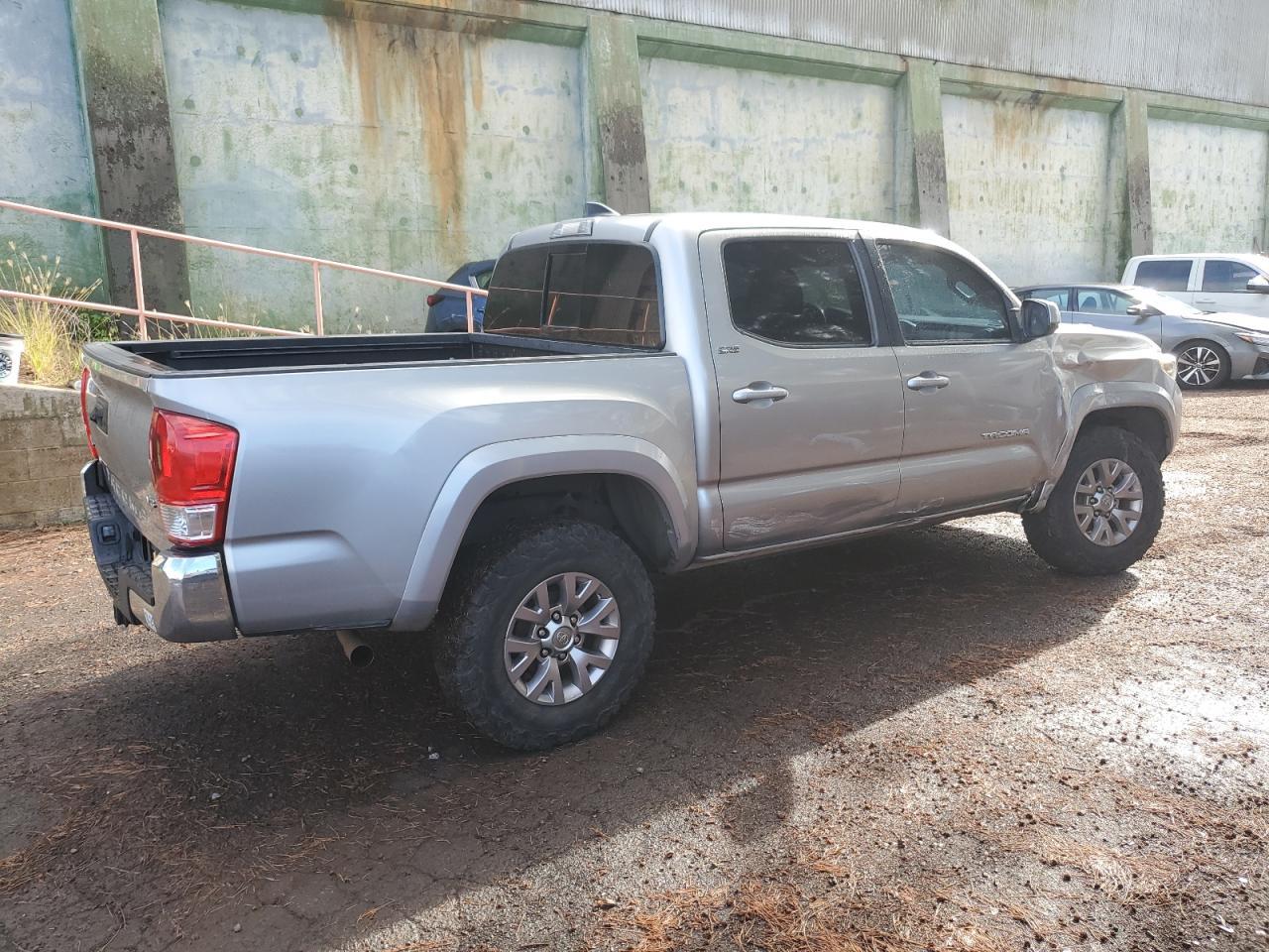 2017 TOYOTA TACOMA DOU - Фото 3
