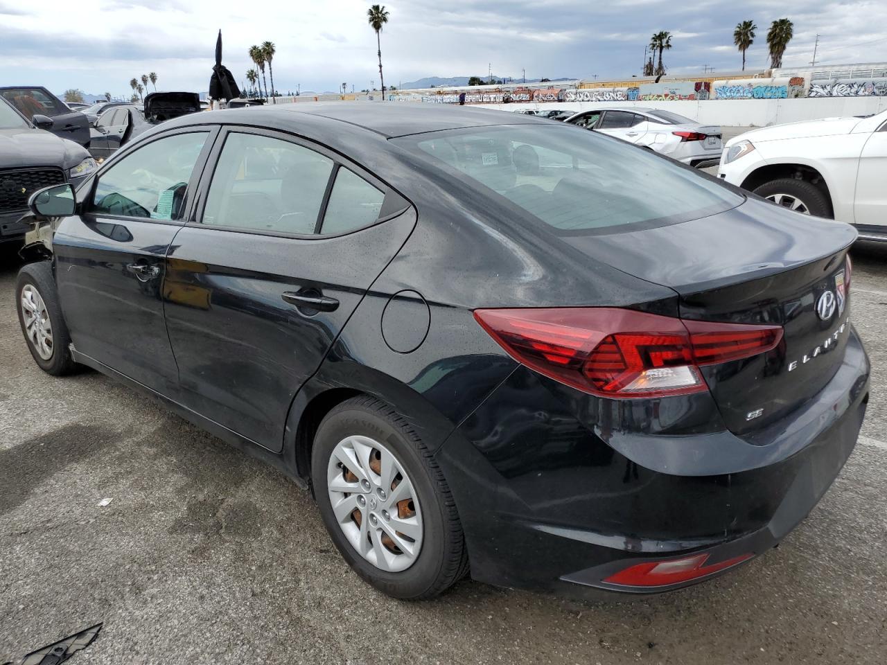 2019 HYUNDAI ELANTRA SE - Image 2