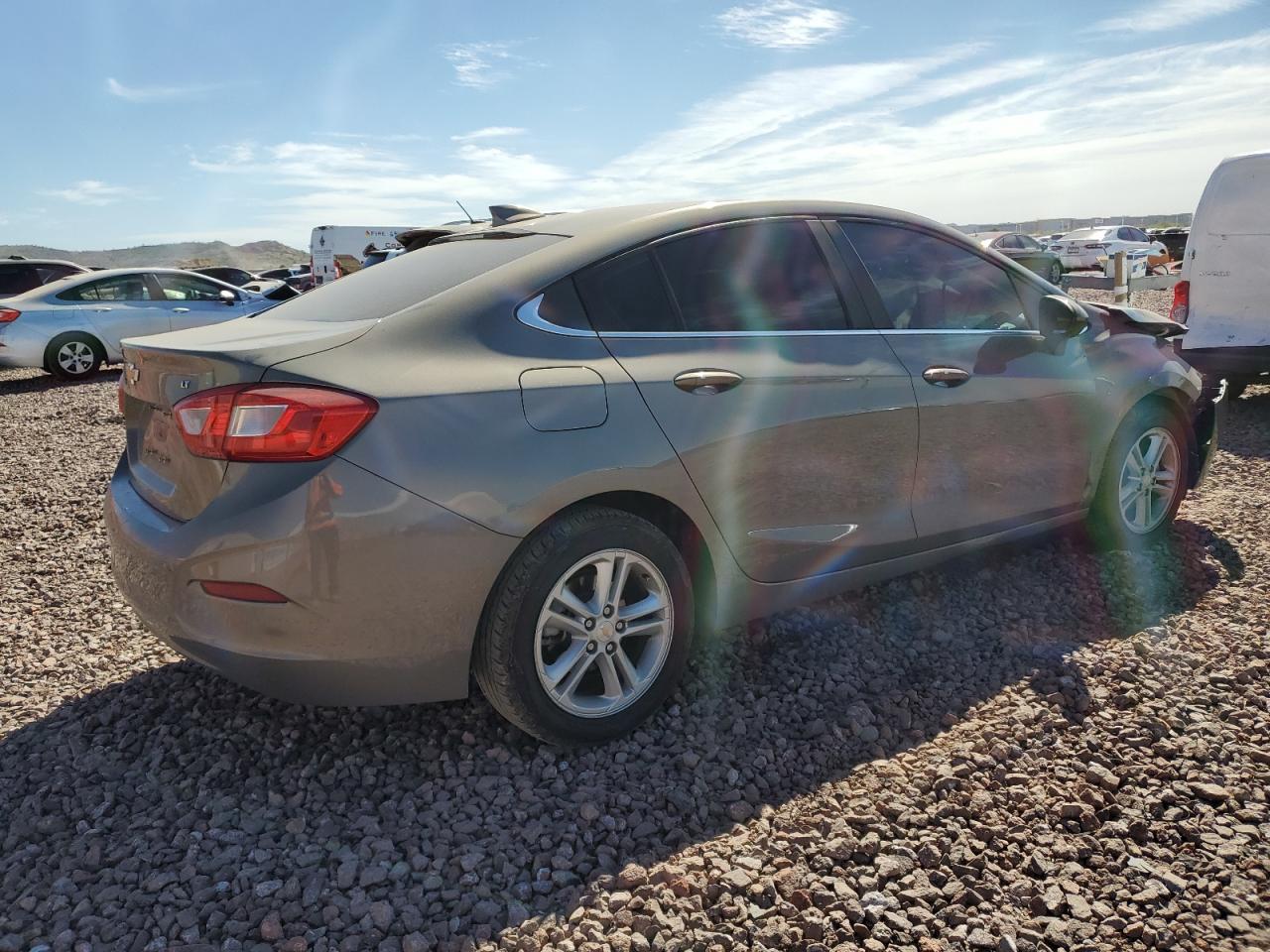 2017 CHEVROLET CRUZE LT - Image 3