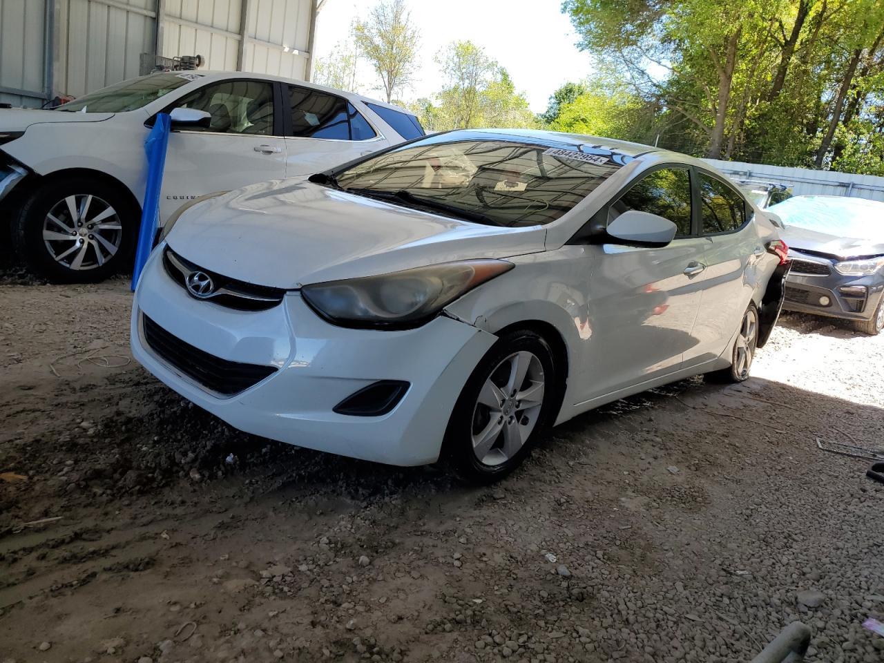 2013 HYUNDAI ELANTRA GL