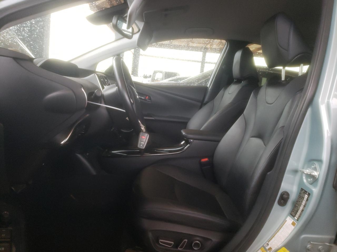 2016 TOYOTA PRIUS - Image 7