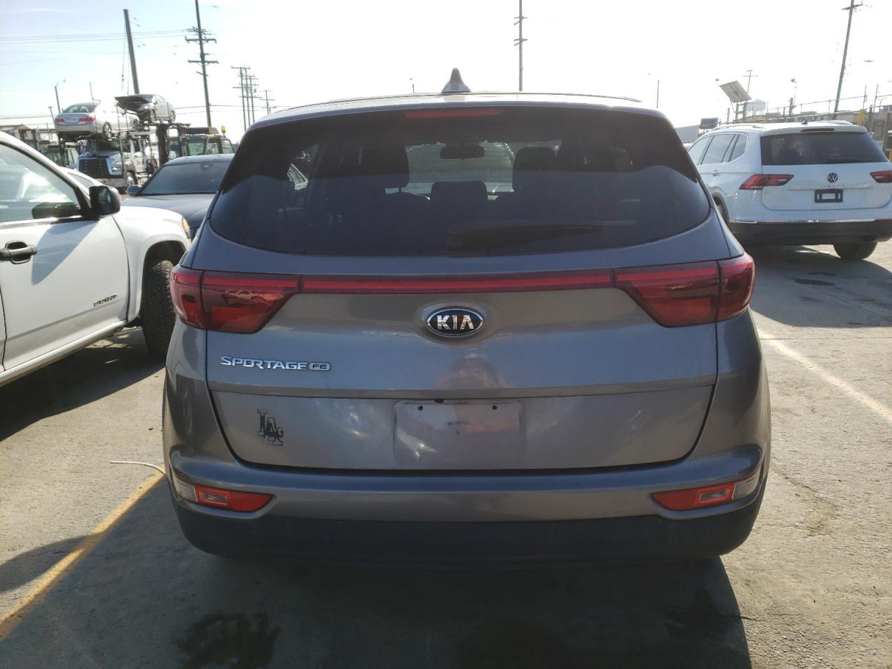 2017 KIA SPORTAGE L - Image 6