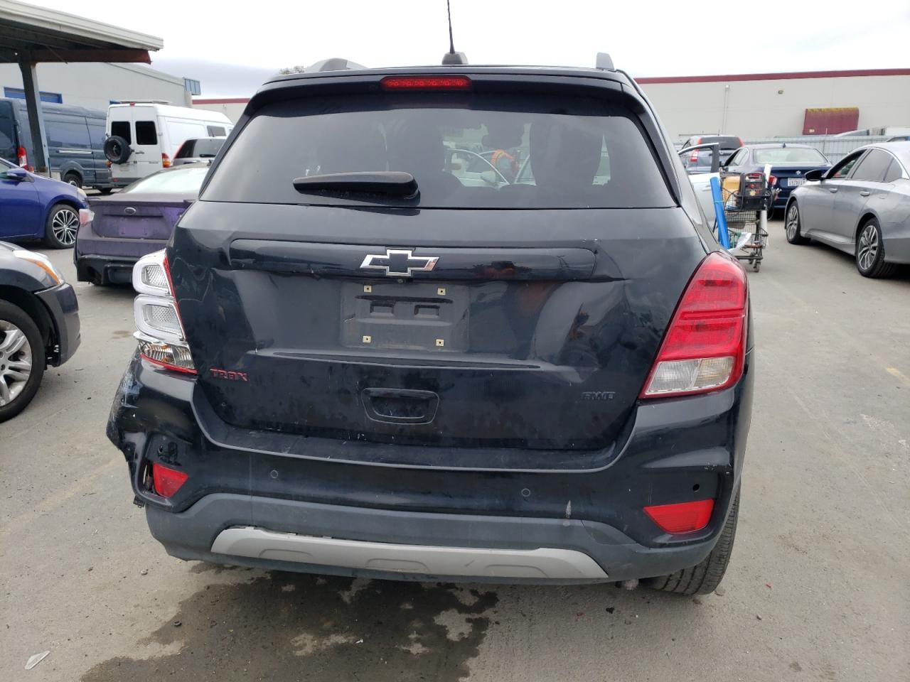 2018 CHEVROLET TRAX 1LT - Image 6
