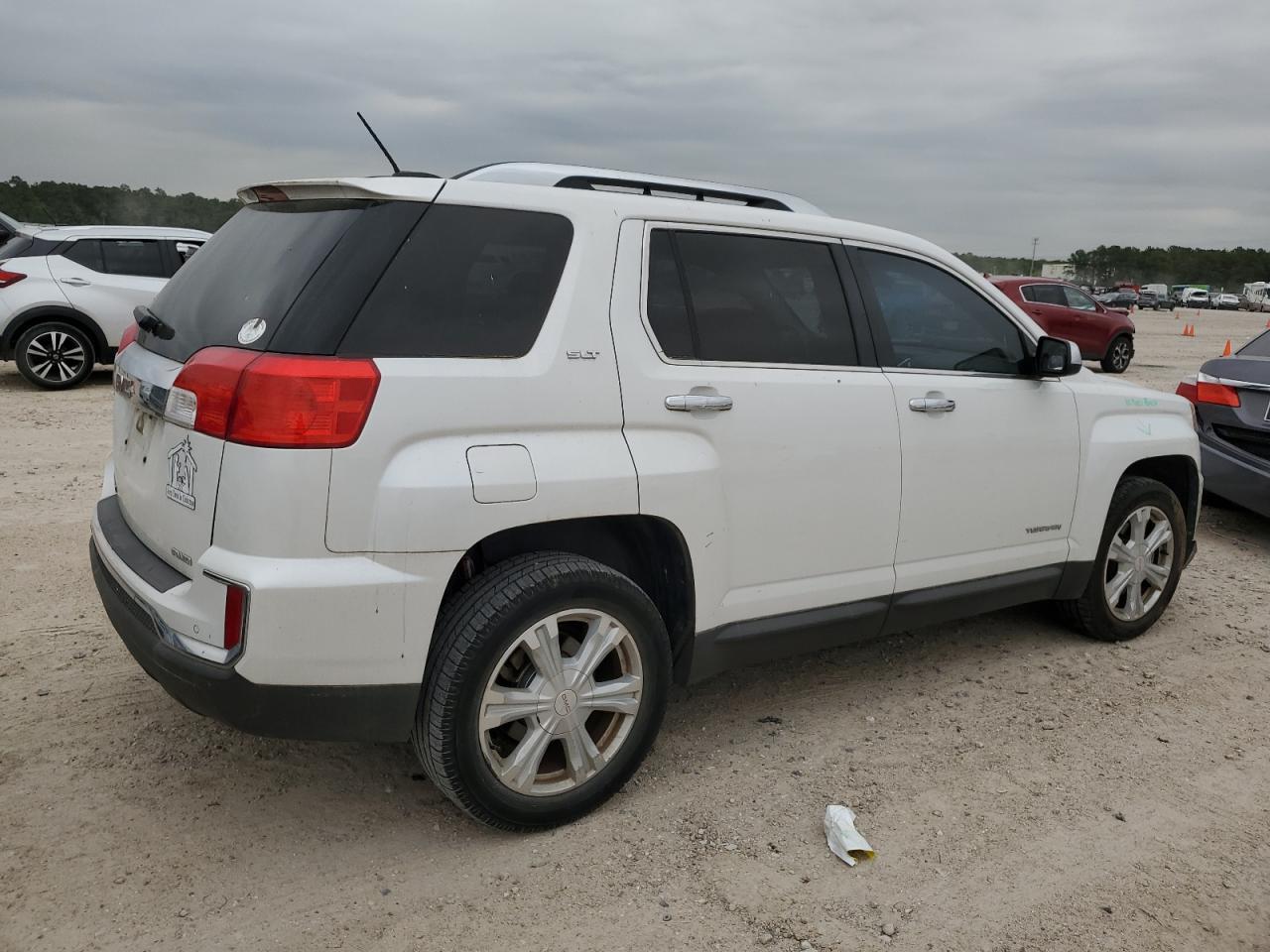 2016 GMC TERRAIN SL - Image 3