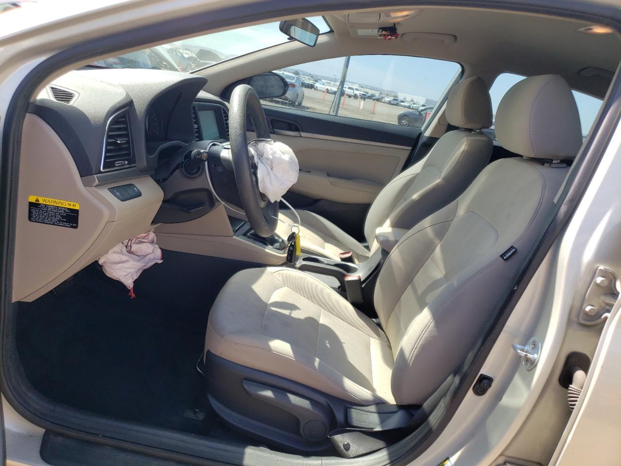 2017 HYUNDAI ELANTRA SE - Image 7