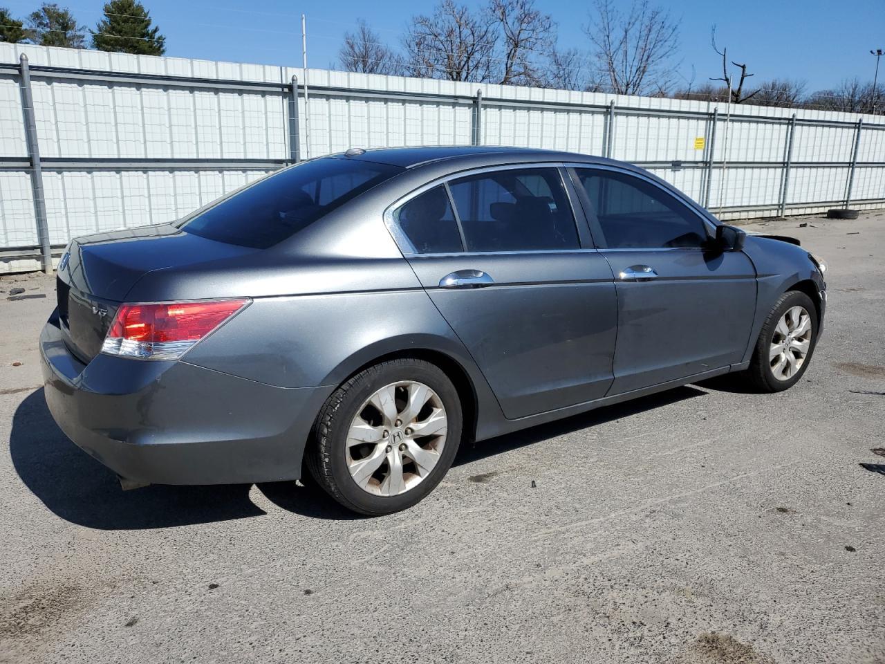 2010 HONDA ACCORD EXL - Image 3
