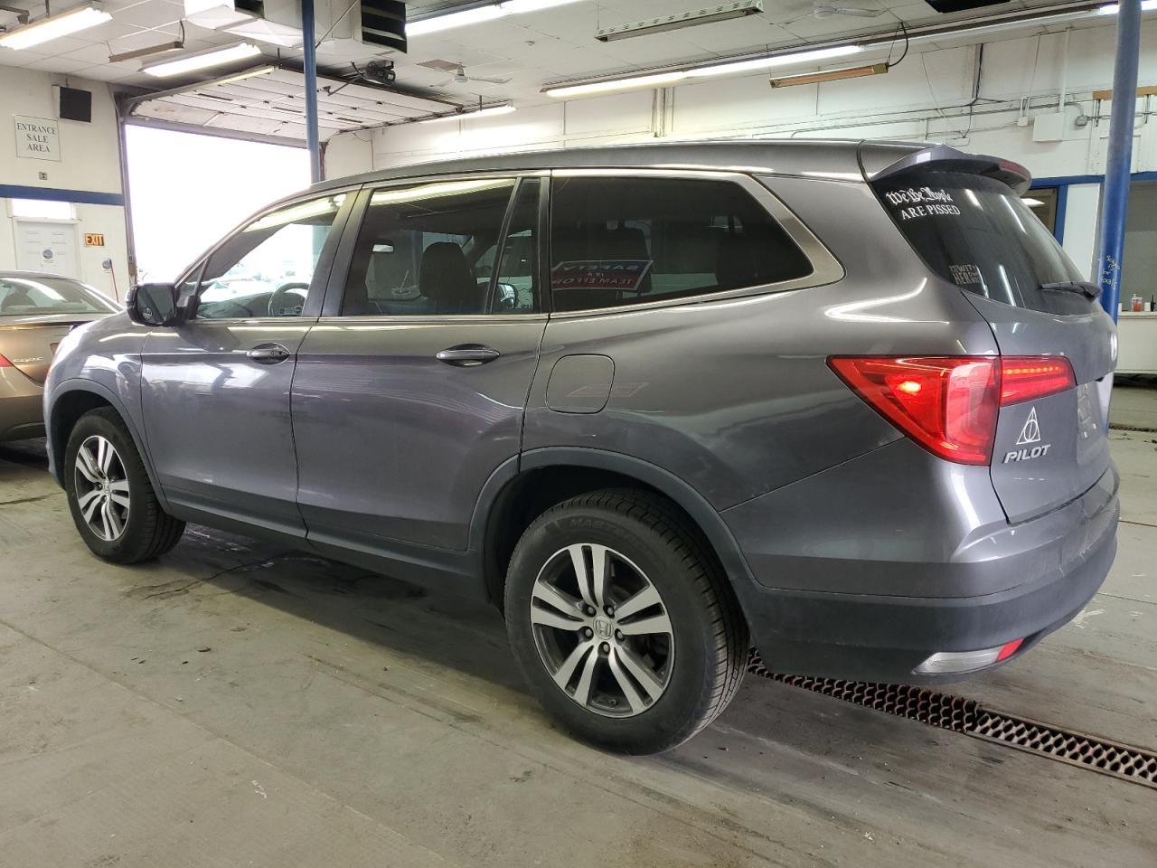 2017 HONDA PILOT EXL - Image 2
