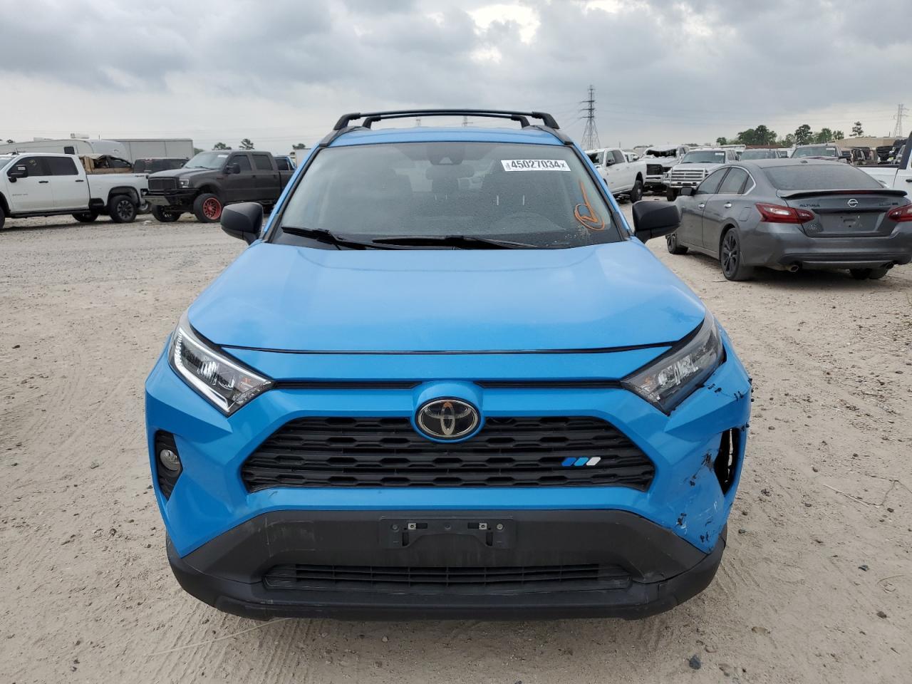 2021 TOYOTA RAV4 LE - Фото 5