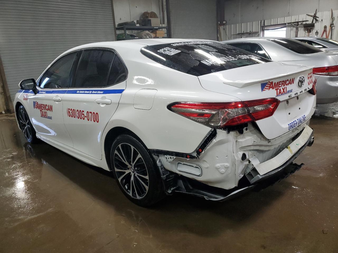 2018 TOYOTA CAMRY L - Фото 2