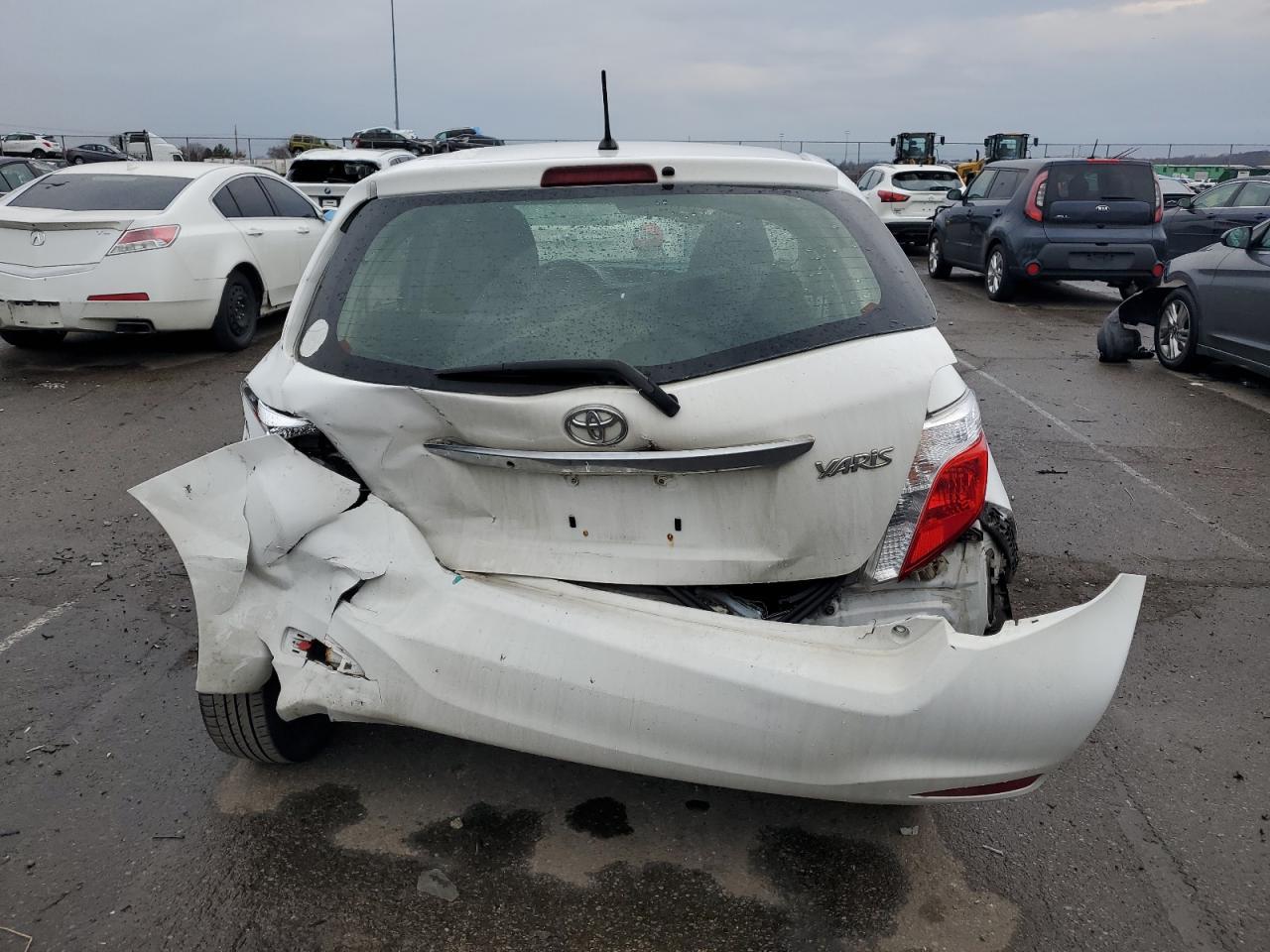 2012 TOYOTA YARIS - Image 6