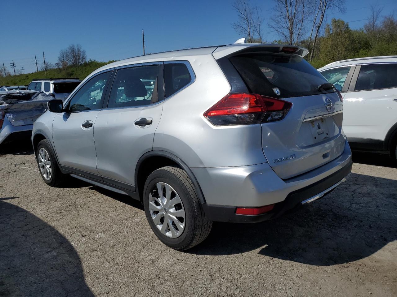 2017 NISSAN ROGUE S - Фото 2