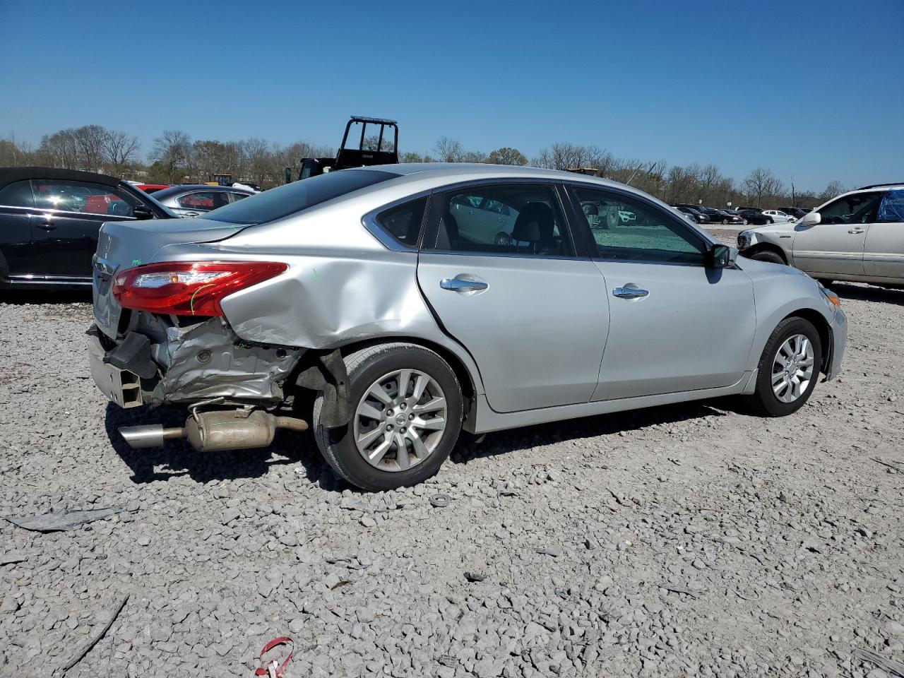 2017 NISSAN ALTIMA 2.5 - Фото 3