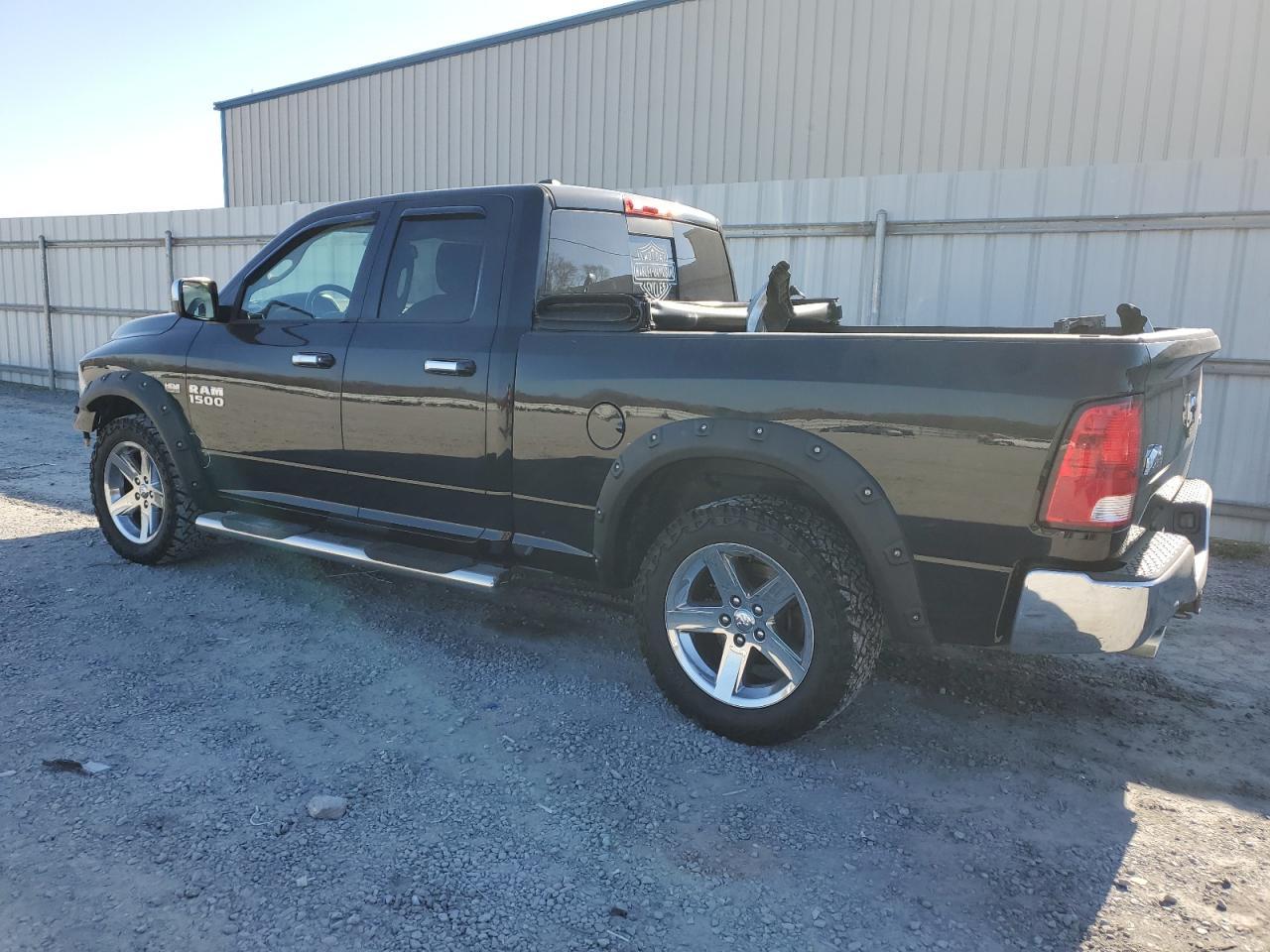 2015 RAM 1500 SLT - Image 2