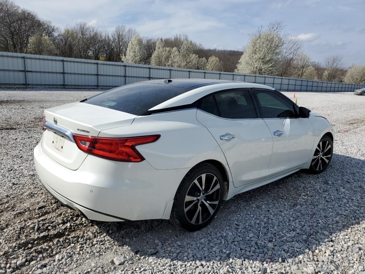 2017 NISSAN MAXIMA 3.5 - Фото 3