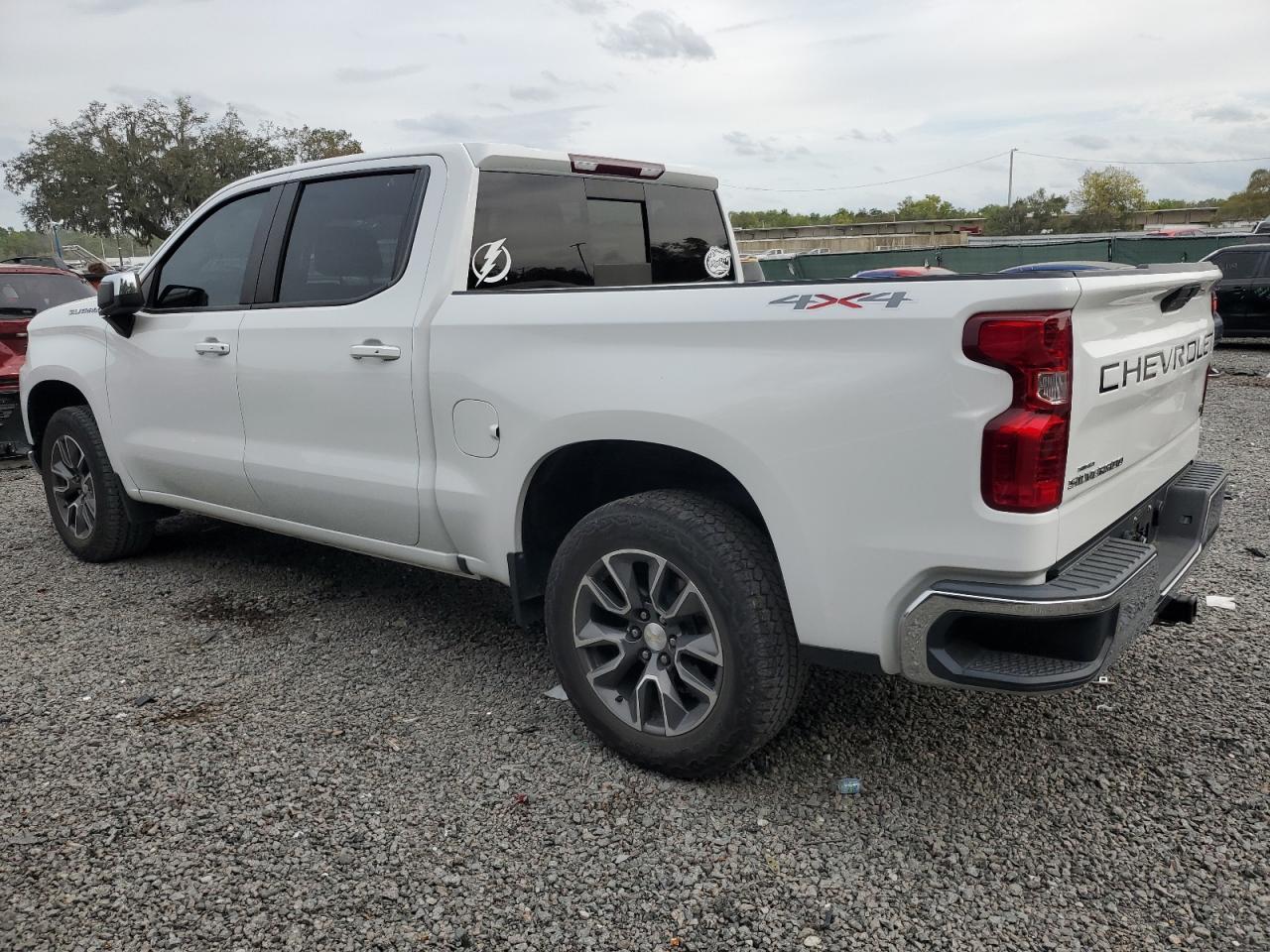 2019 CHEVROLET SILVERADO - Image 2