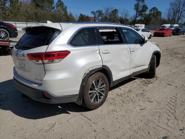 2019 Toyota Highlander Se - Фото 3