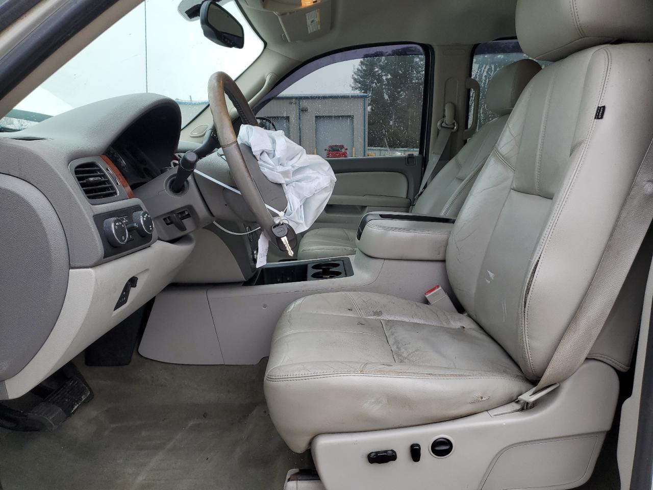 2011 GMC SIERRA K15 - Image 7
