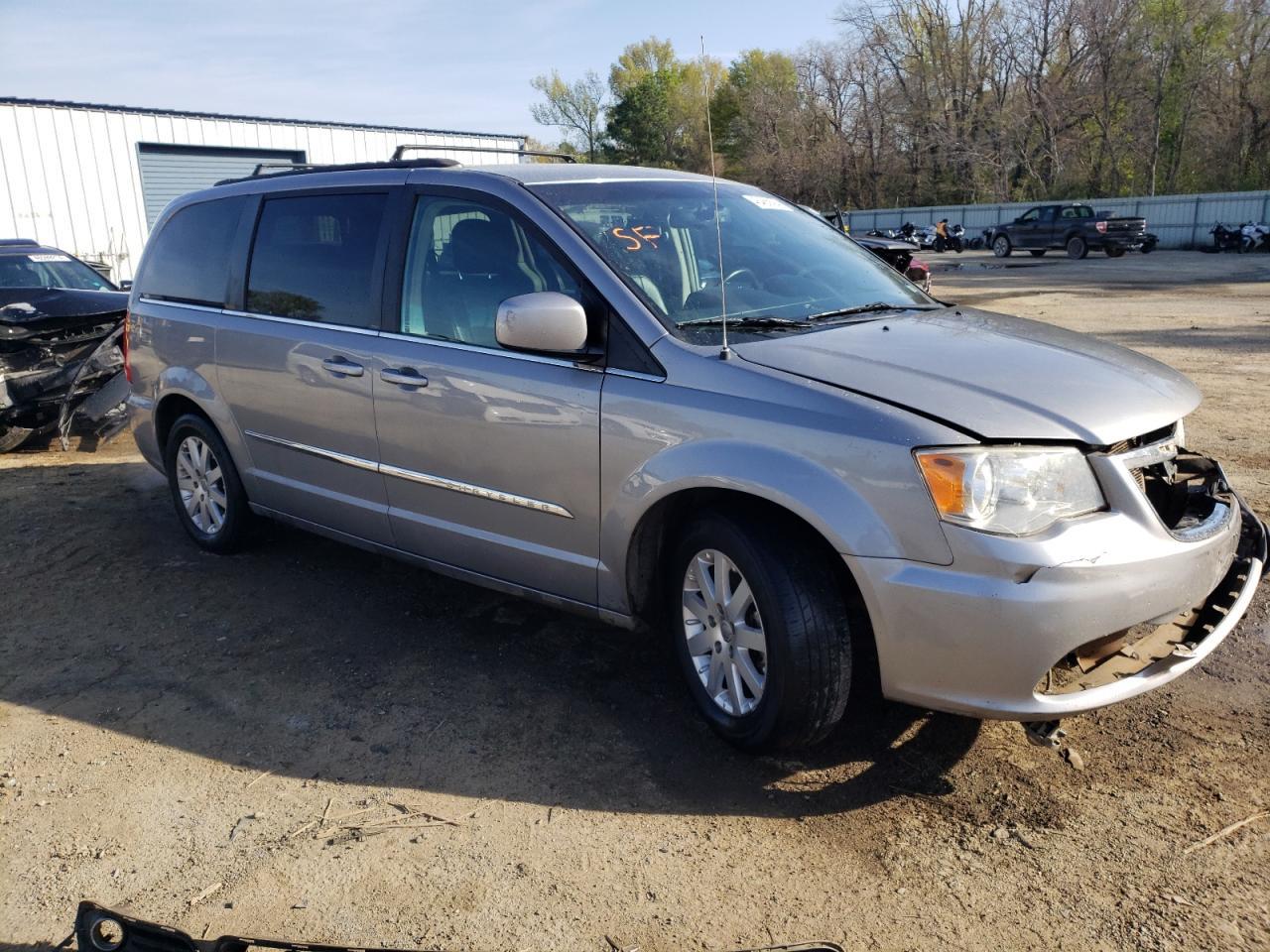 2014 CHRYSLER TOWN & COU - Фото 4