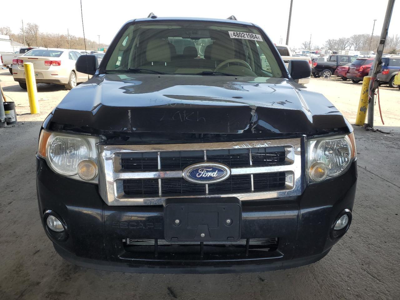 2010 FORD ESCAPE XLT - Image 5